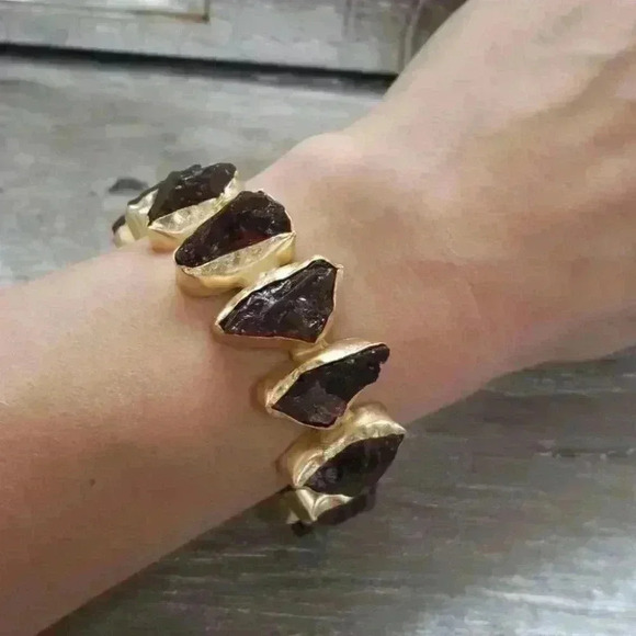 Couture Collection HandCut Stone Cuff - Picture 1 of 4